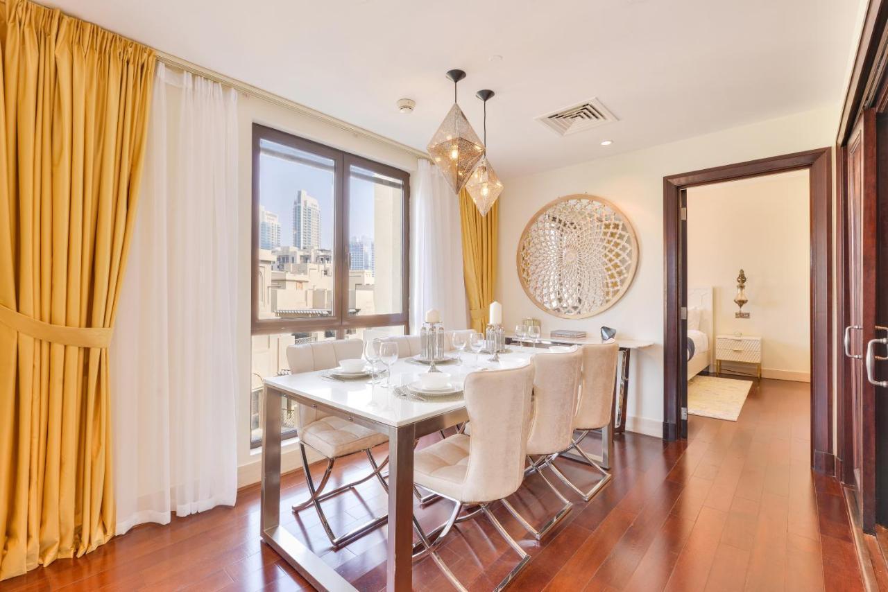 Ultra Luxury Downtown - Full Burj Khalifa View - 5 Min Walk To Dubai Mall! ภายนอก รูปภาพ